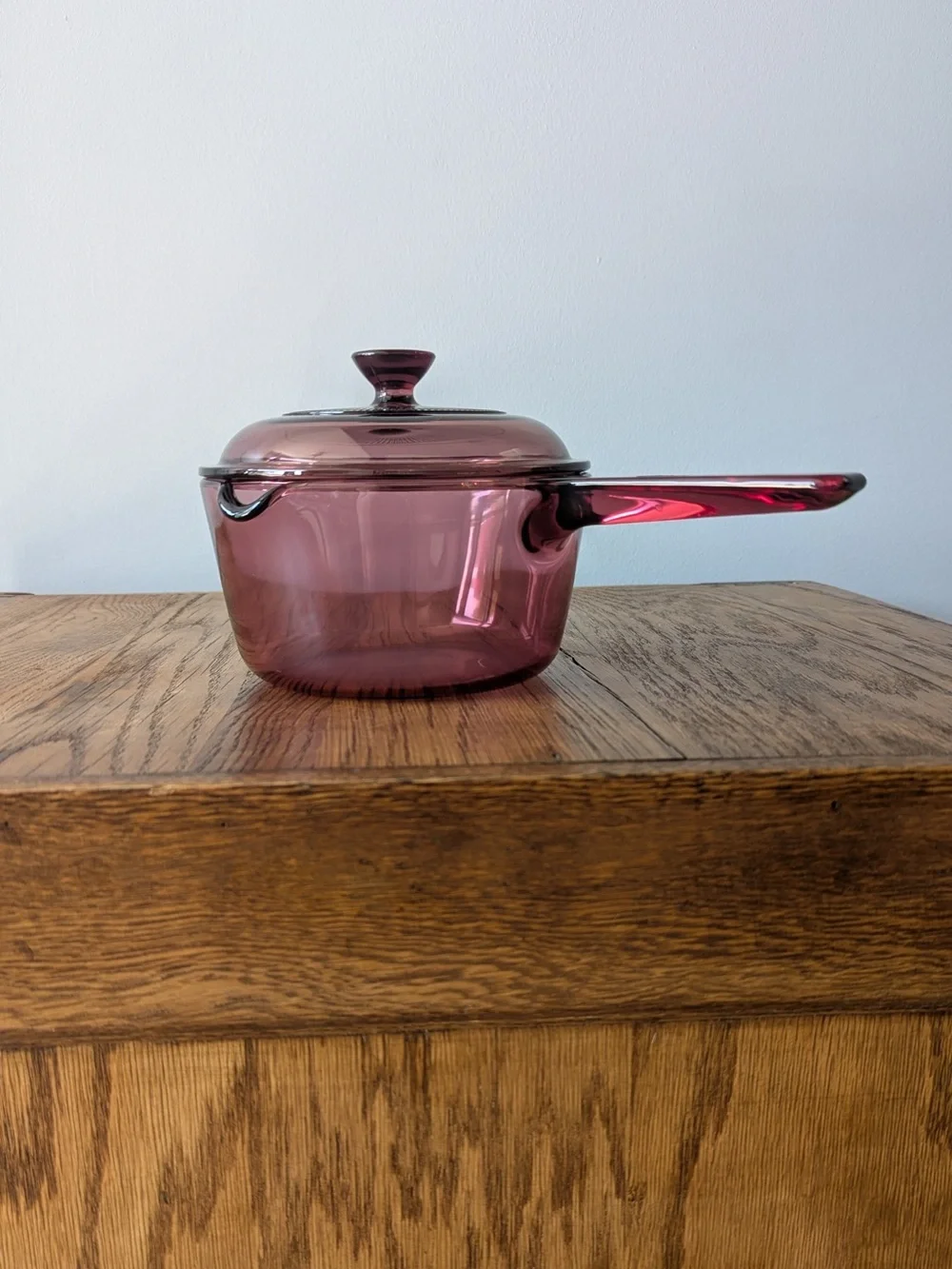 1L Vision Corning Glass Saucepan w/ PYREX Lid Pour Spout - Cranberry Visions - Picture 1 of 16
